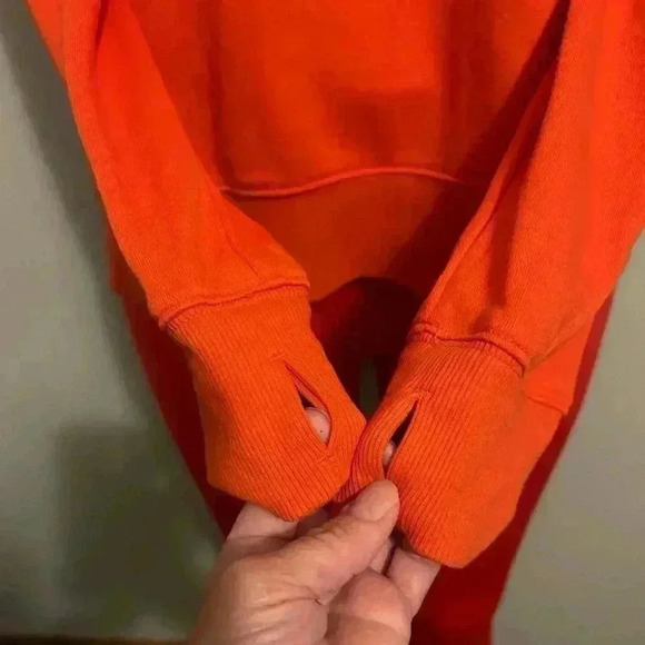 Xersion, girls’ 3XL/women’s size M red and white FEARLESS - Picture 4 of 4